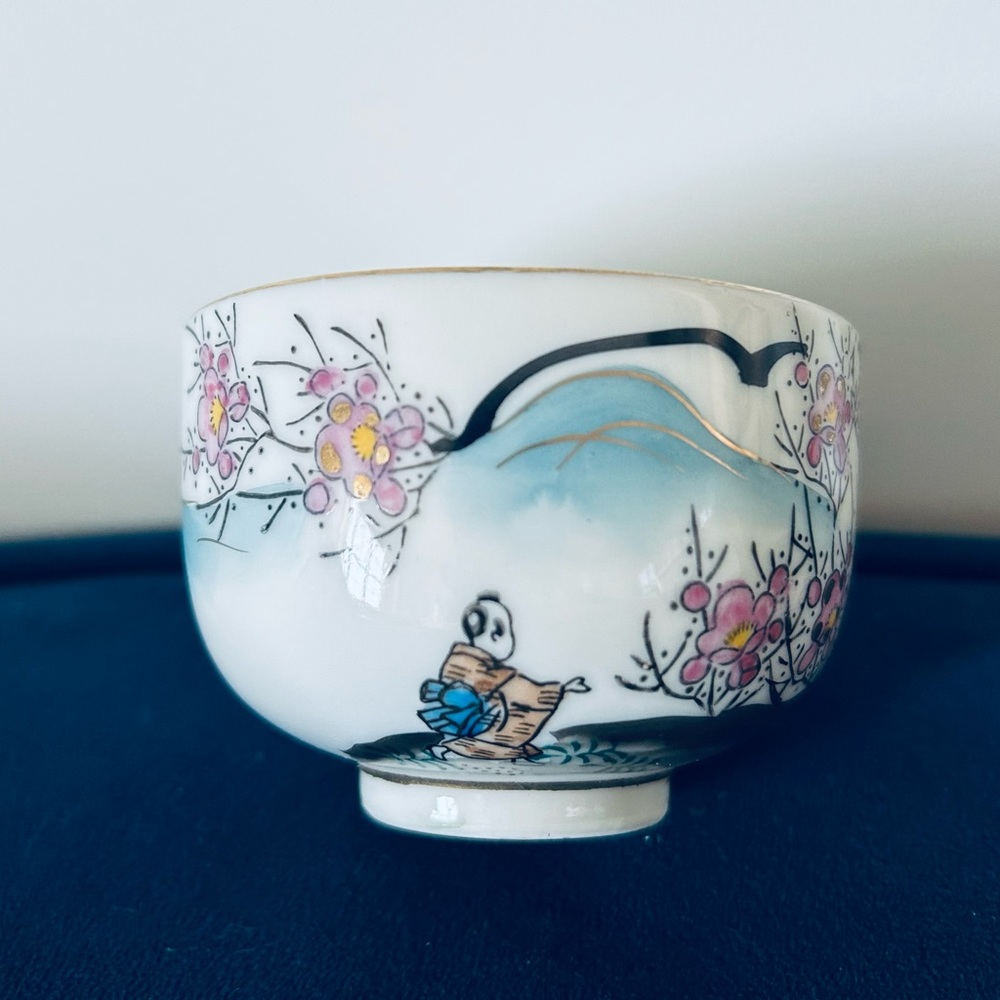 Vintage Set of 6 colorful Japanese Tea Cups - Picture 4 of 7
